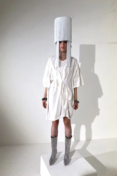 Look 37